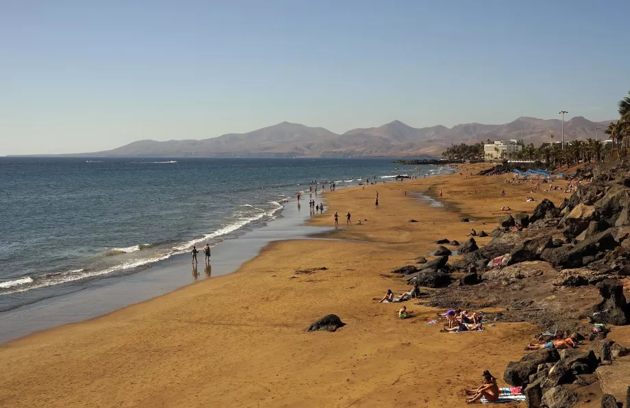 Plaże Playa Grande w Puerto del Carmen