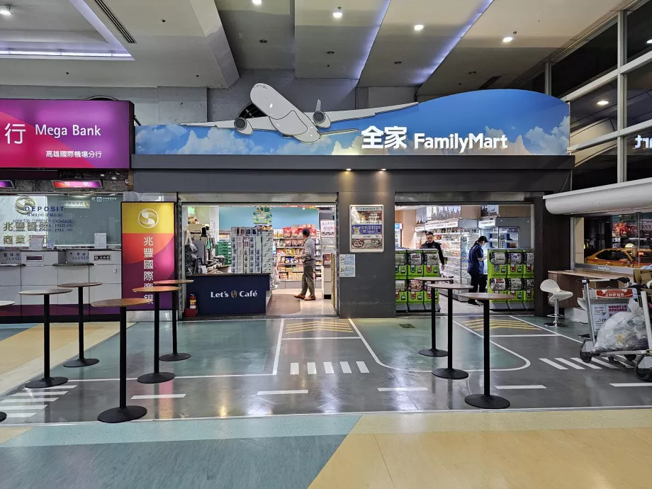 FamilyMart, lotnisko Kaohsiung