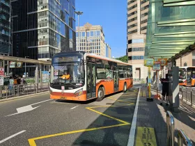 Kierunek autobusu z lotniska w Makau do stacji Praca Ferreira Amaral