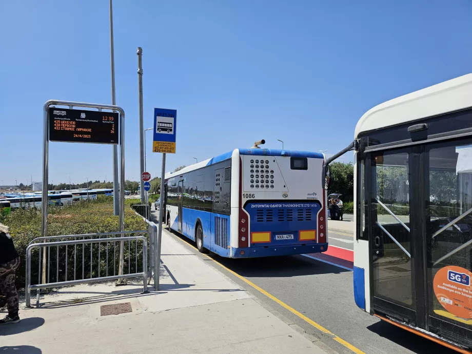 Przystanek autobusowy transportu publicznego