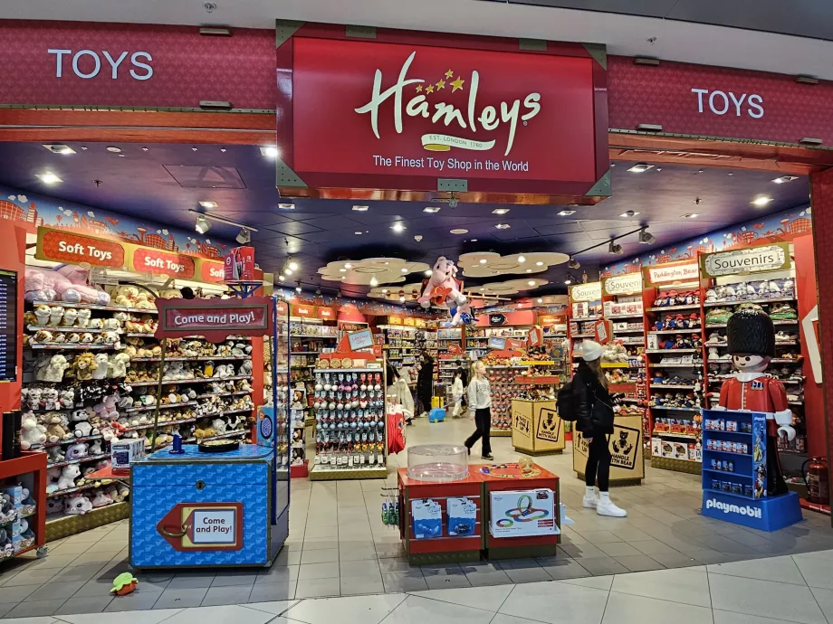 Hamleys, lotnisko STN