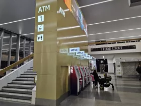 Bankomaty obecnych banków, terminal 1
