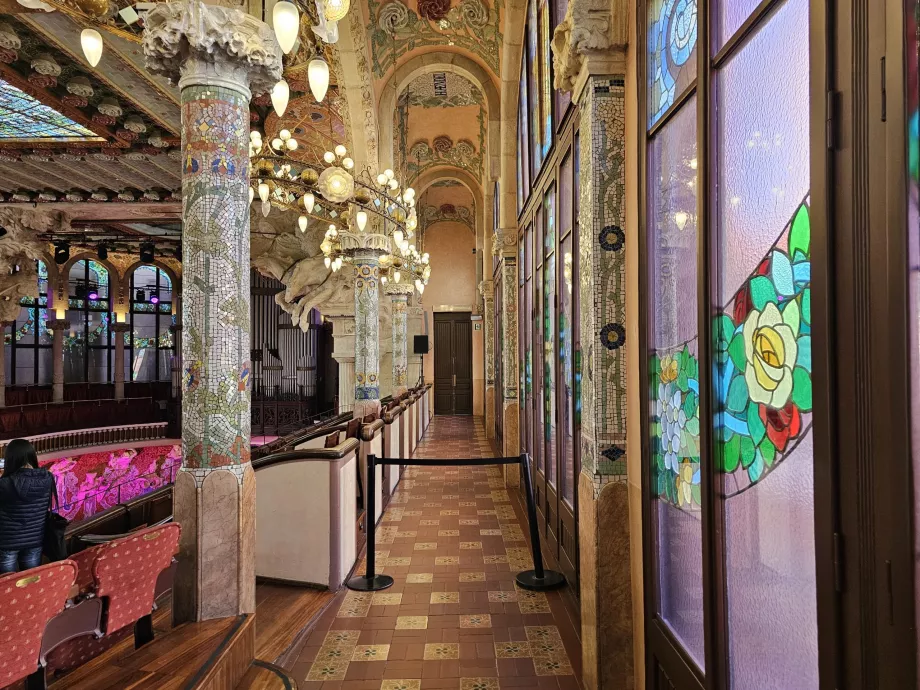 Palau de la Música Catalana, wnętrze