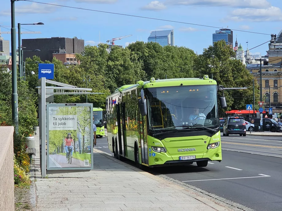 Autobus podmiejski