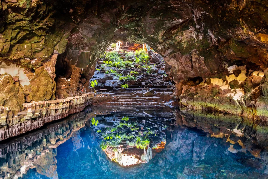 Jaskinia Jameas del Agua