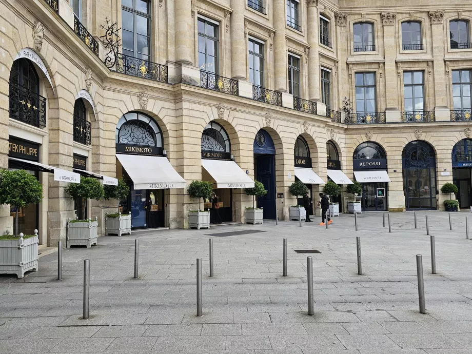 Luksusowe sklepy na Place-Vendôme