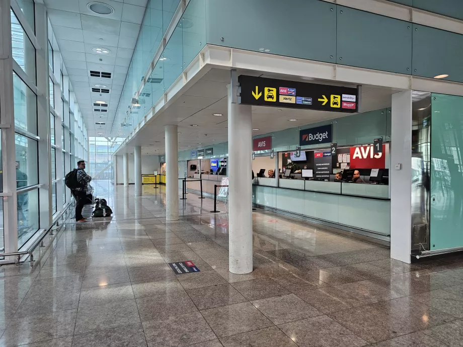 Wypożyczalnia samochodów, Terminal 1