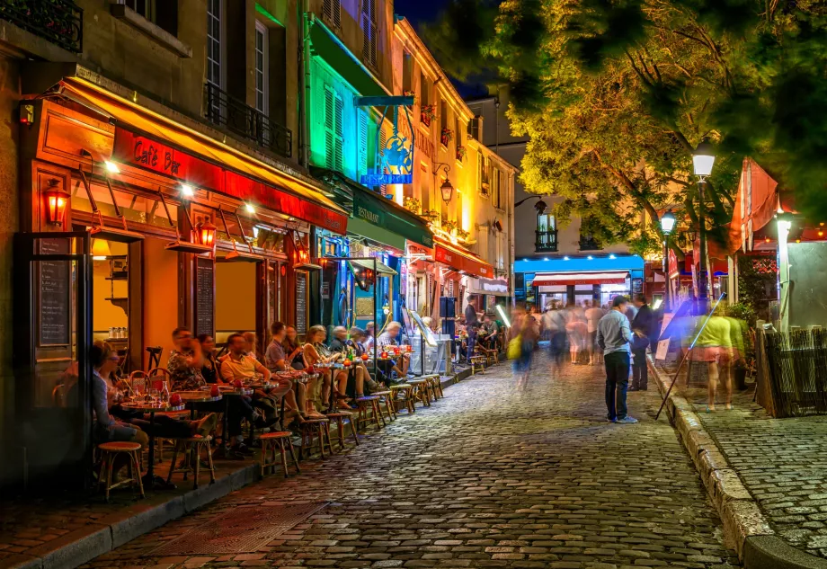 Życie nocne na Montmartre