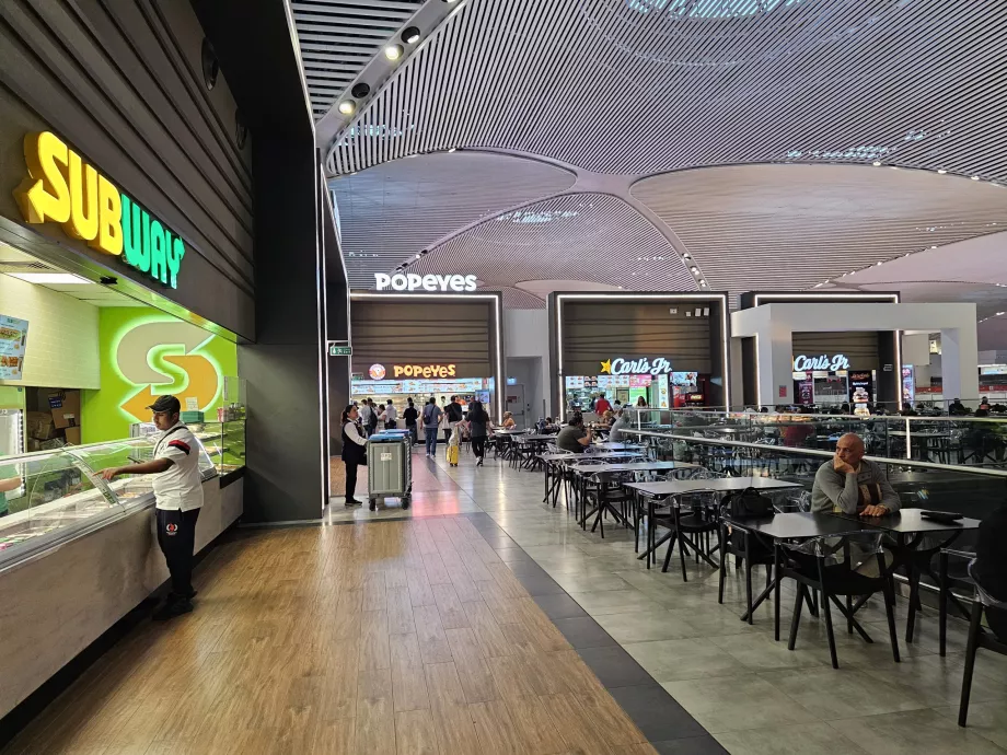 Food Court