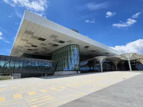 przylot przez lotnisko Split