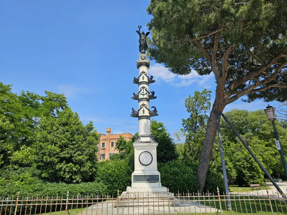 Pomnik w Giardini della Biennale