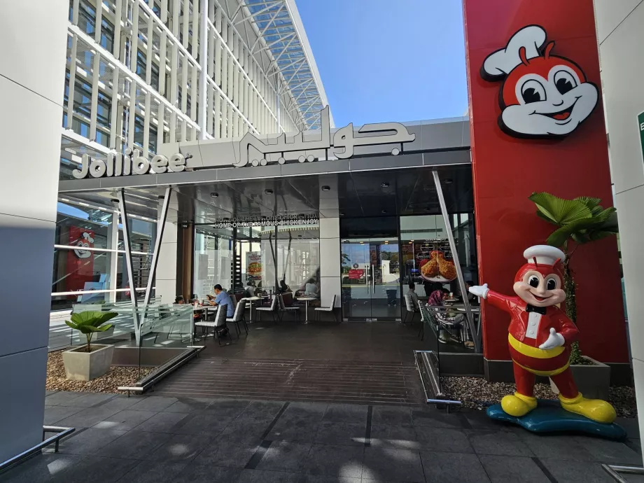 Jollibee, część publiczna