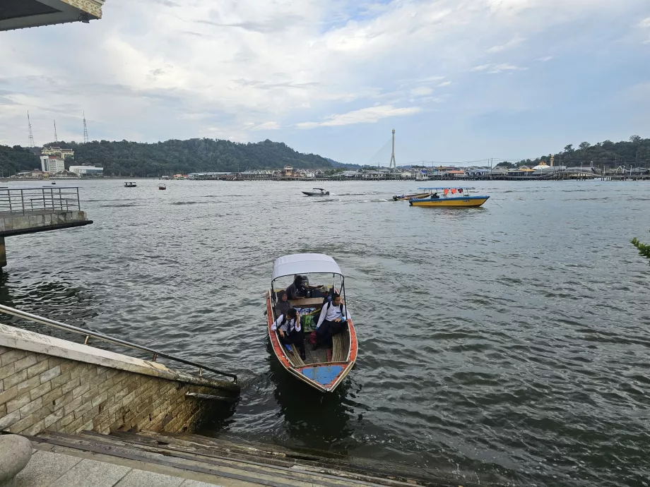 Prom do Kampong Ayer