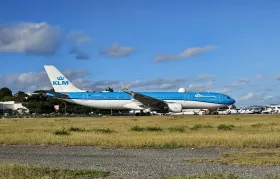 KLM na lotnisku Sint Maarten, SXM