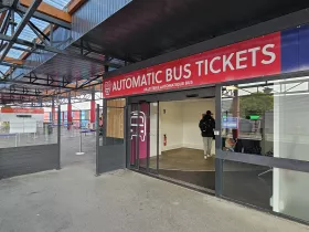 Automaty biletowe dla autobusów do Paryża