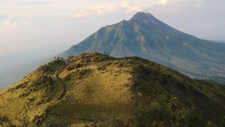 Obóz namiotowy, góra Merbabu