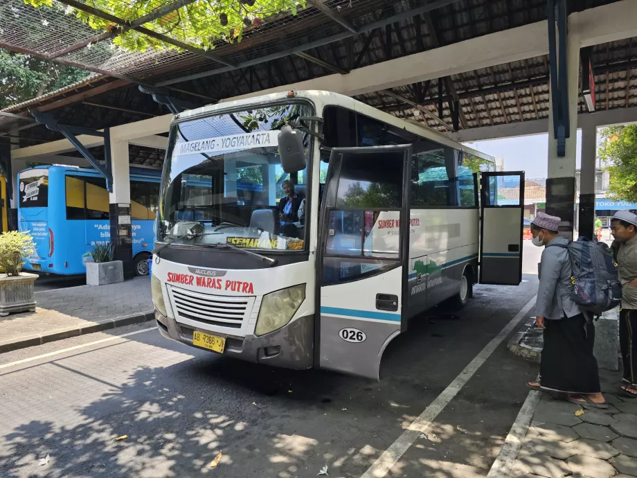 Autobus Yogyakarta - Magelang