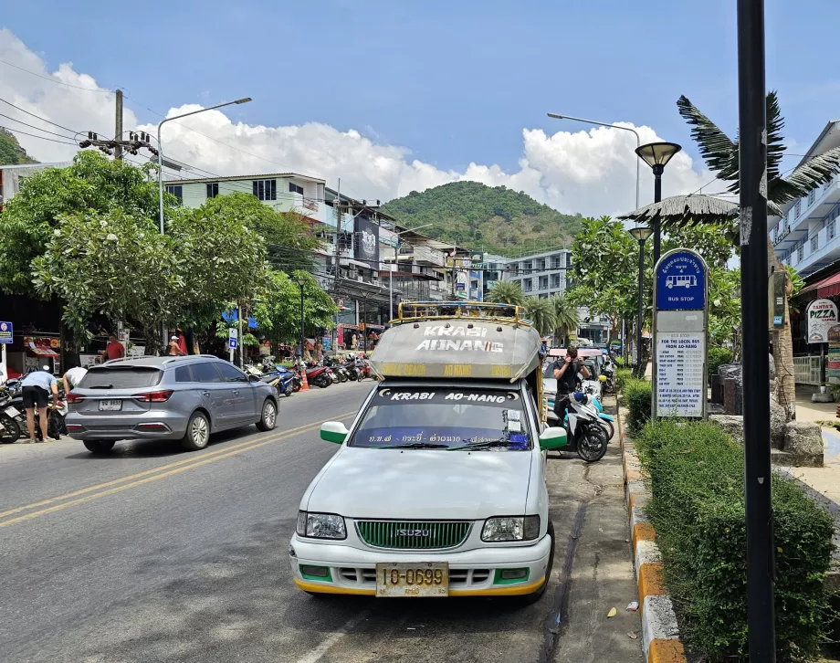 Songthaew przeciwko Ao Nang