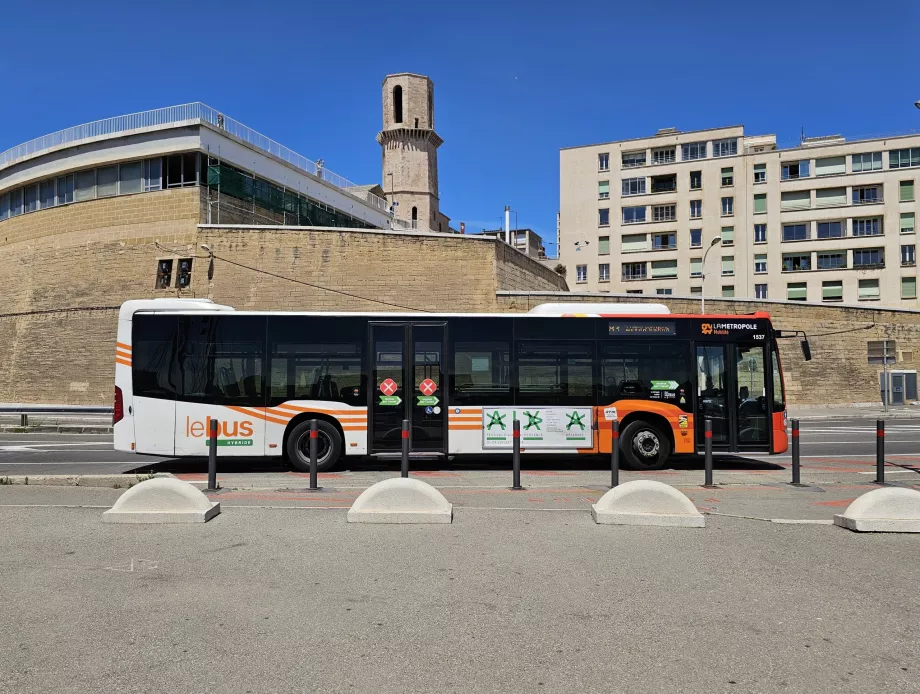 Autobus publiczny w Marsylii