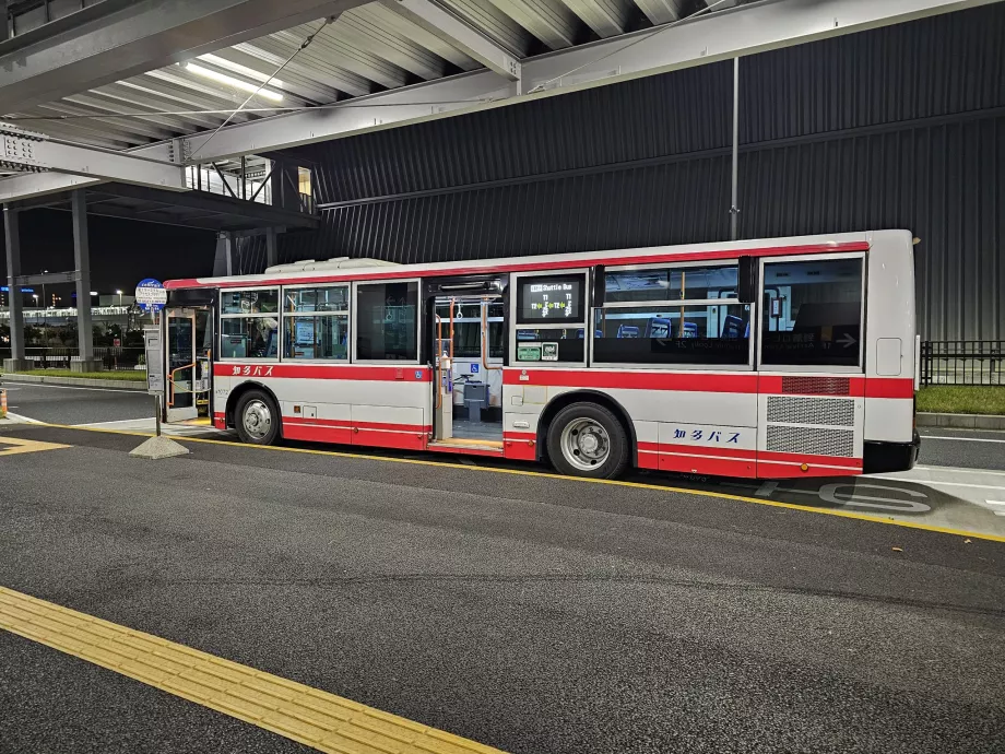 Autobus wahadłowy między terminalami