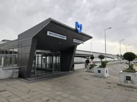 Stacja metra, Terminal 2