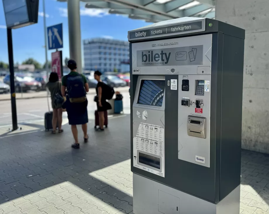 Automat biletowy na lotnisku