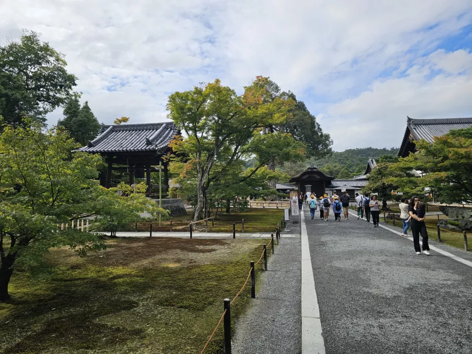 Wejście do świątyni Kinkakuji