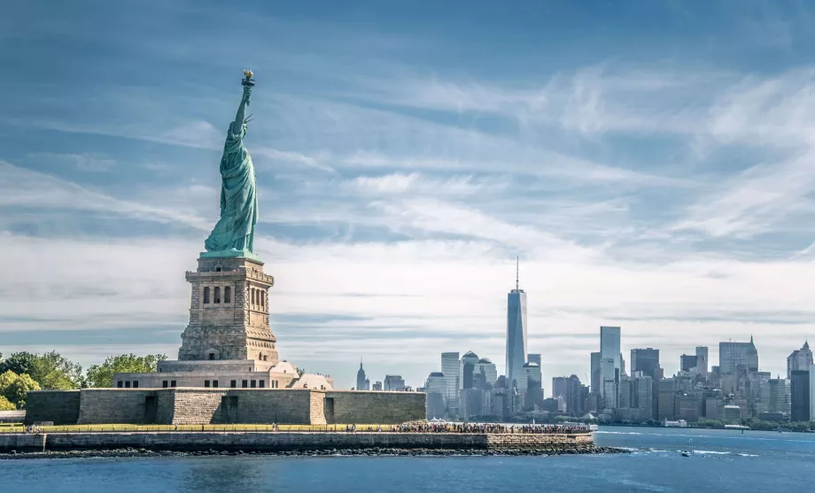 Statua Wolności i Manhattan